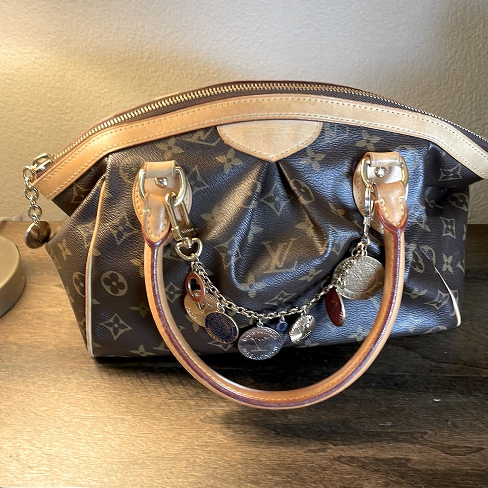 Authentic Louis Vuitton Speedy hand bag with Charm